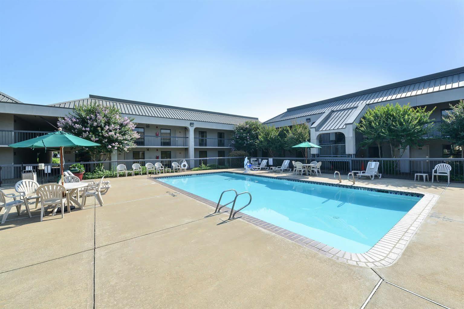 Quality Inn Fredericksburg-Central Park Area Екстер'єр фото