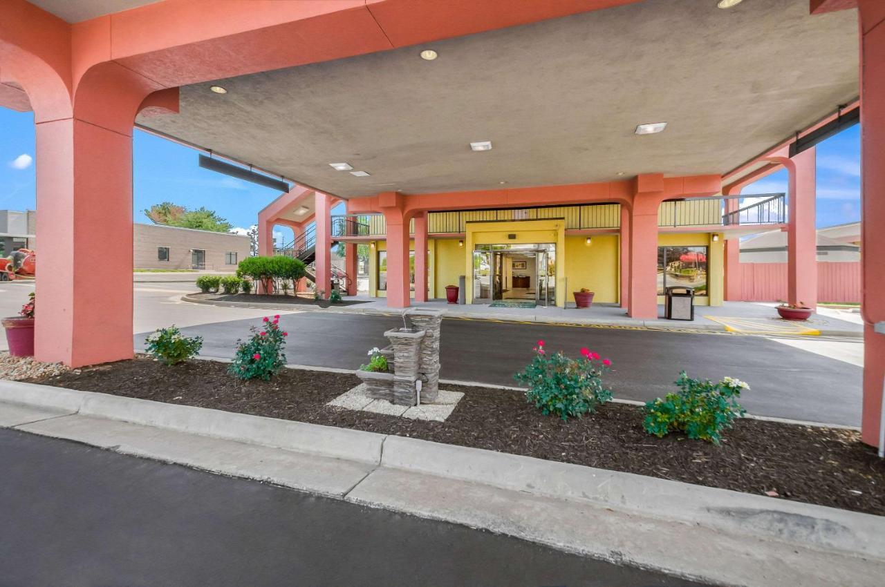Quality Inn Fredericksburg-Central Park Area Екстер'єр фото