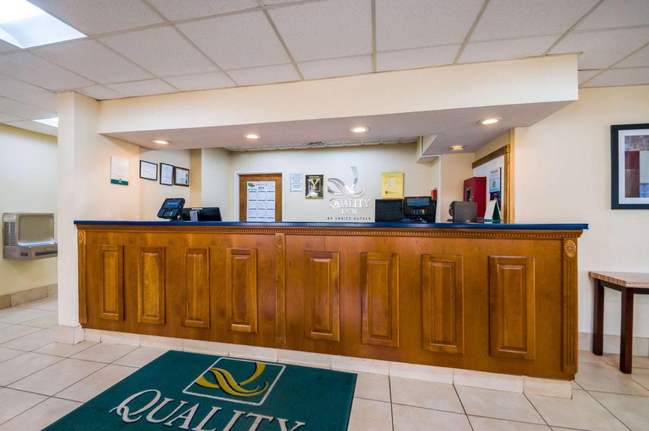 Quality Inn Fredericksburg-Central Park Area Екстер'єр фото