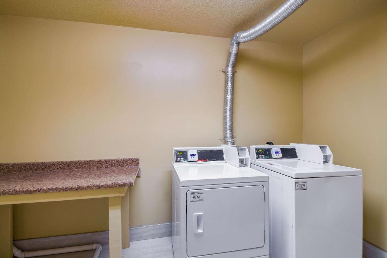 Quality Inn Fredericksburg-Central Park Area Екстер'єр фото
